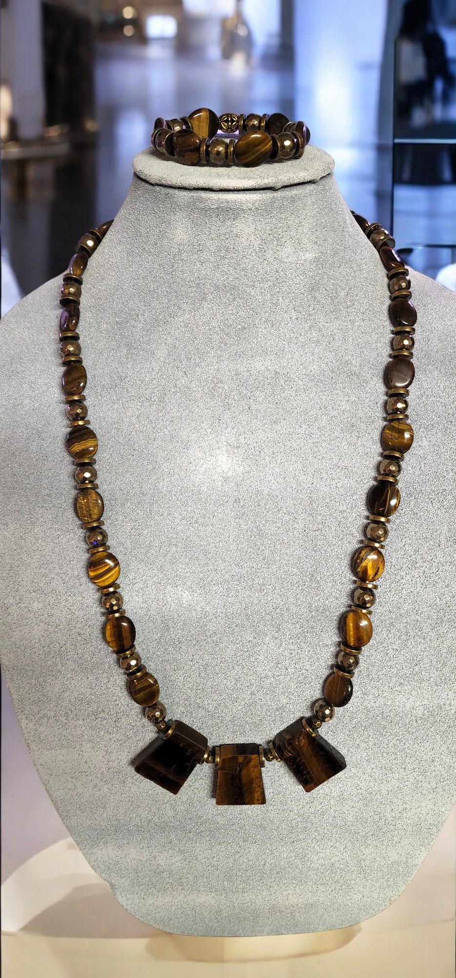 Triple Tiger Eye Pendant  Necklace and Bracelet Set